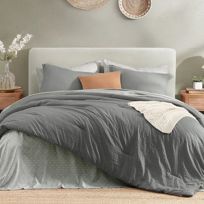 ☁️ 7-Piece Coastal Microfiber Comforter Set with Storage Pockets